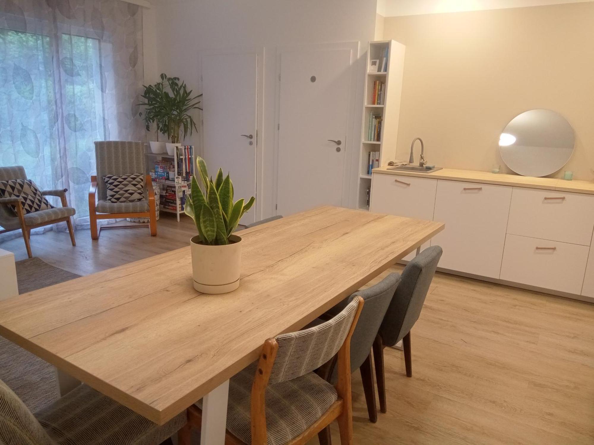 Baza Na Woli Apartment
